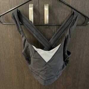 lululemon in a flash bra reflective size 8